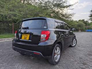 A picture of TOYOTA IST NEW