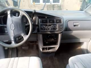 A picture of Registered 1999 Toyota Sienna with perfect engine and gear Location