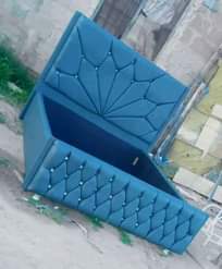 A picture of NJOO NIKUUZIE BEDSOFA KALII KWA BEI NAFUU TU KUANZIA 180K