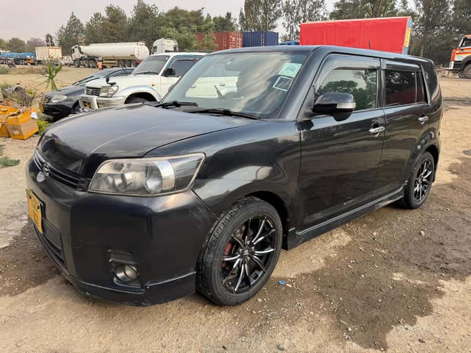 A picture of Toyota Corolla Rumion