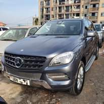 A picture of ML350 2012 87M