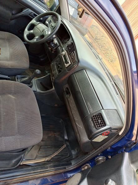 A picture of 2001 Volkswagen Vento