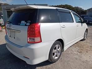 A picture of 2009 TOYOTA WISH AUTO PETROL UGX 13 000 000 CALL
