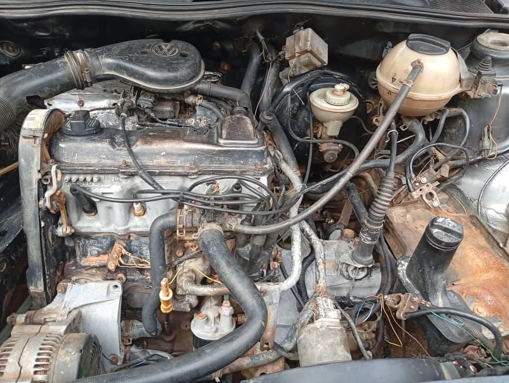 A picture of Faster fingers today deal Volkswagen golf 3 manual first body