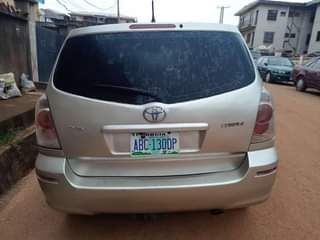 A picture of Toyota Corola verso