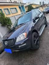 A picture of Ml350 Mercedes benz 2008 model 5 month used pure first