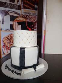 A picture of Graduation cake
