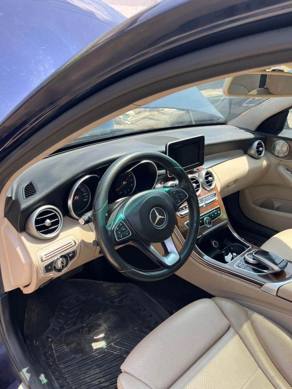 A picture of Mercedes c300 2015