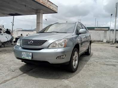 A picture of For sale Few months used... 2006 Lexus RX 330... Full
