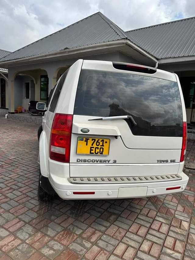 A picture of LAND ROVER DISCOVERY 3 MILLION39 0716711174