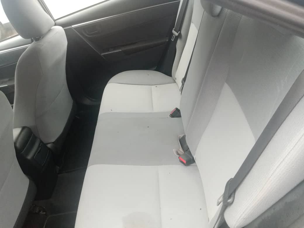 A picture of 3montgs registered 2015 model Toyota Corolla le first body pan.