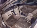 A picture of Toyota Avalon 2000