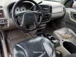 A picture of Neat and sound Ford escape XLT