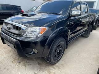 A picture of Inauzwaa Toyota Hilux Tsh 68M For sale Toyota Hilux U