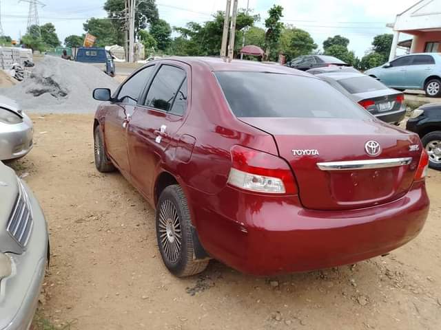 A picture of TOYOTA YARIS 08063194033