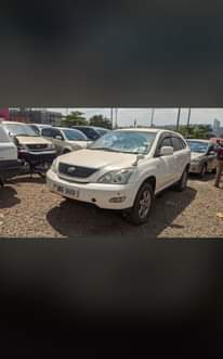 A picture of Toyota Harrier