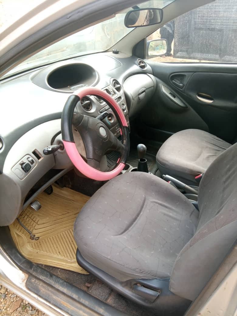 A picture of Toyota Yaris 2005 Model