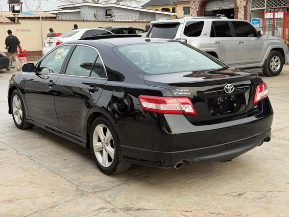 A picture of FOREIGN USED 2011 TOYOTA CAMRY SE V4 ENGINE April 2026