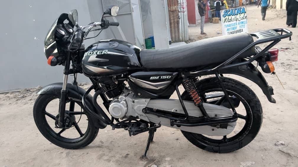 A picture of BOXER BM150 GIA TANO