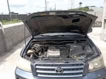 A picture of 2004 Toyota Highlander