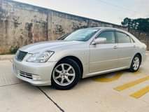 A picture of TOYOTA CROWN NEW