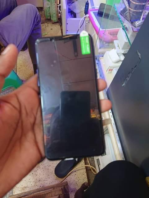 A picture of Oppo a83