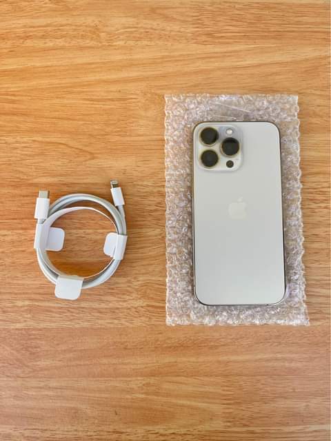 iPhone M.