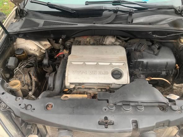 A picture of Lexus RX330 2004