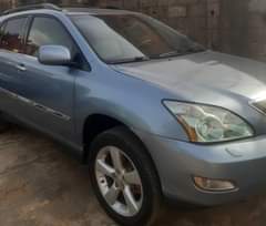 A picture of FOREIGN USED LEXUS RX330