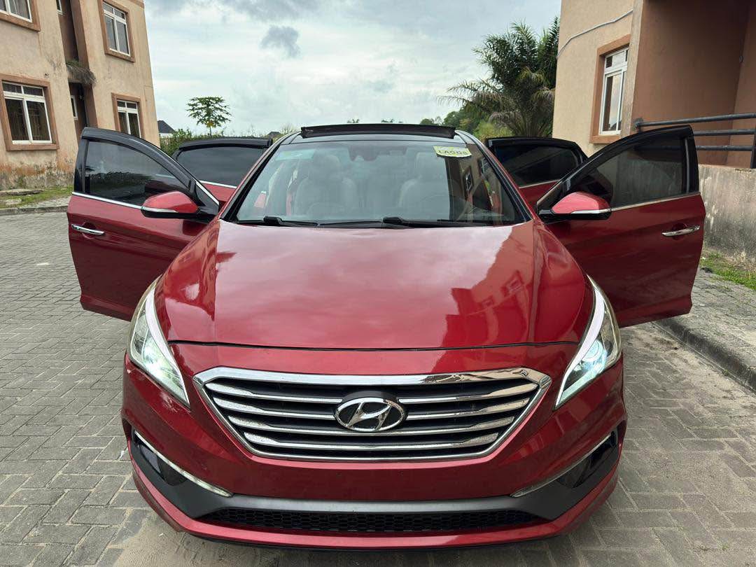 A picture of Cheap price Toks 2015 sonata limited with pano thumbstart Buy