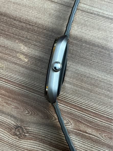 A picture of Oraimo Watch Nova 2 2 01 AMOLED IP68 Curved Touchscreen