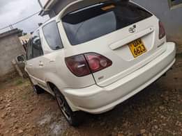 A picture of TOYOTA HARRIER 12 500 000 3CC 2002 MODEL BUY AND