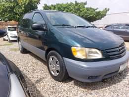 A picture of SIENNA GOOD DEAL Name Toyota Brand Sienna Body Type Space