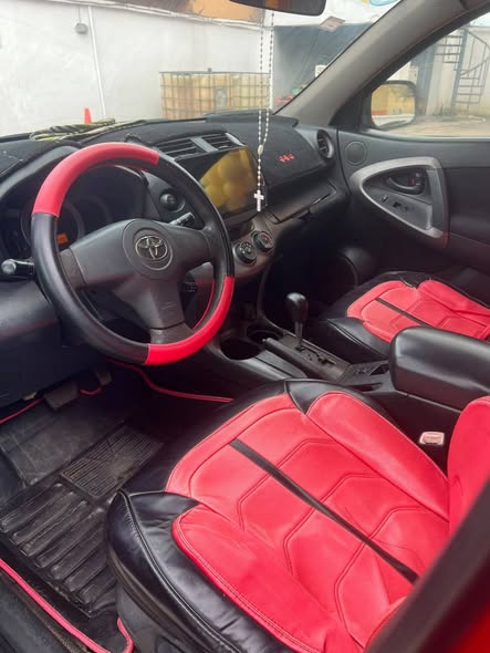 A picture of Distress Alert Toyota RAV4 sport 2008 6plug engine Registered Engine