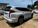 A picture of Mistubish mwaka 2021 disel price USD 65 call 0742611533