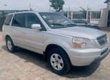 A picture of Honda Pilot 2004