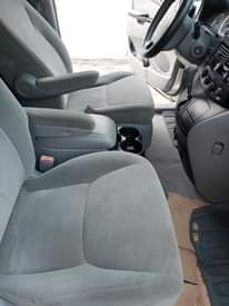 A picture of Toyota sienna xle 04