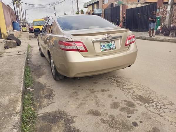 A picture of Toks standard 2007 Toyota Camry LE Few months used Pure