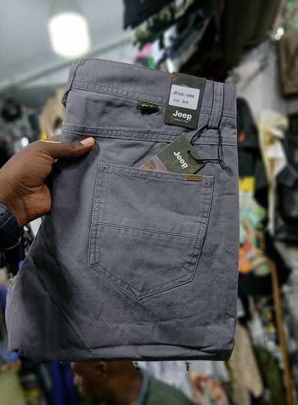 A picture of Kaki trousers