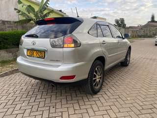 A picture of Toyota Harrier
