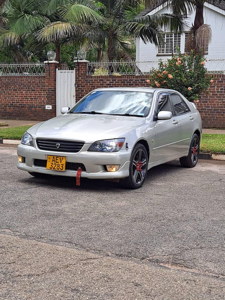 used toyota altezza