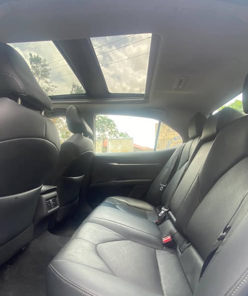 A picture of Toyota camry Xse