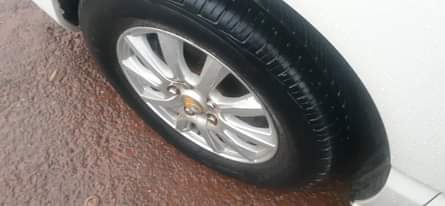 A picture of Toyota noah at only 25m