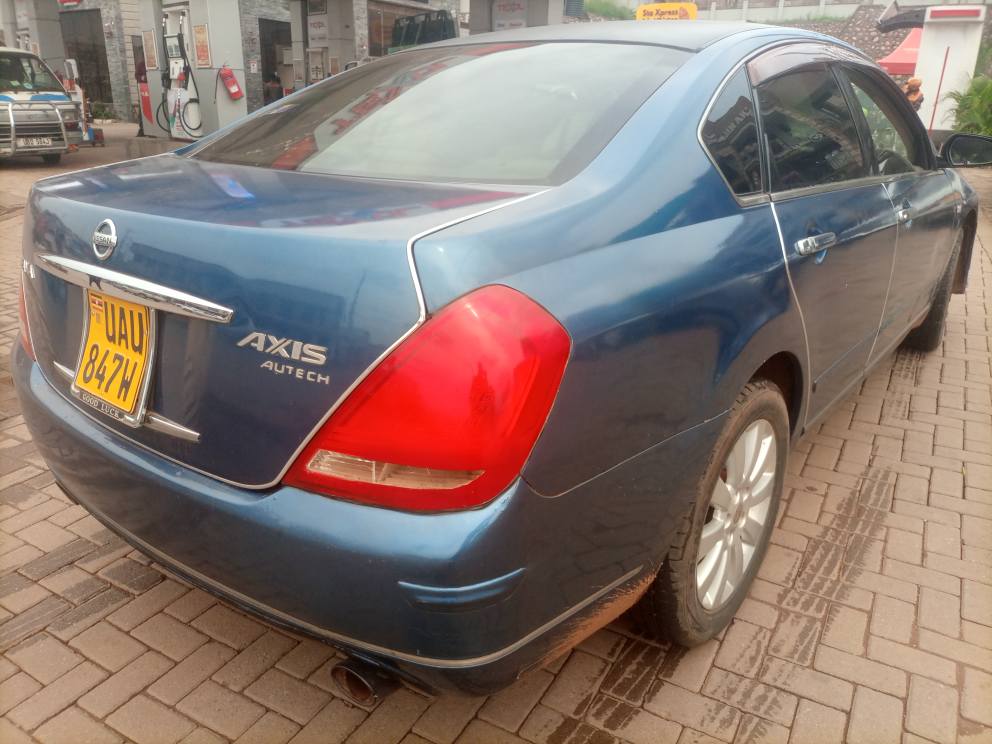 nissan teana