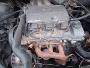 A picture of neatly used sienna 2001 model with untempered engine and gear
