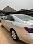 A picture of Urgent Sale Neatly used es350 for sale
