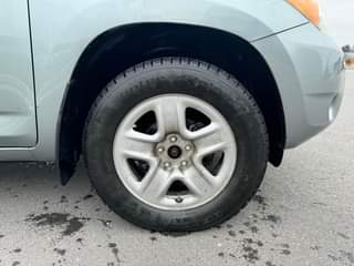 A picture of 2008 Toyota RAV4