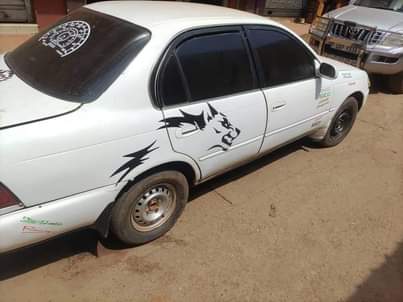 A picture of 2000 Toyota 100 100