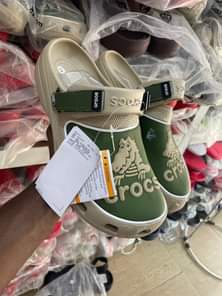 A picture of Available 40 45 14k WhatsApp call 08066070534