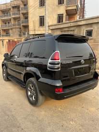 A picture of 2009 Toyota Land Cruiser Prado